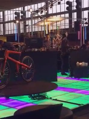 Evenementen 8 Beurs-verlichte-dansvloer