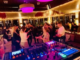 Bruiloft DJ Show met de hoogste waardering