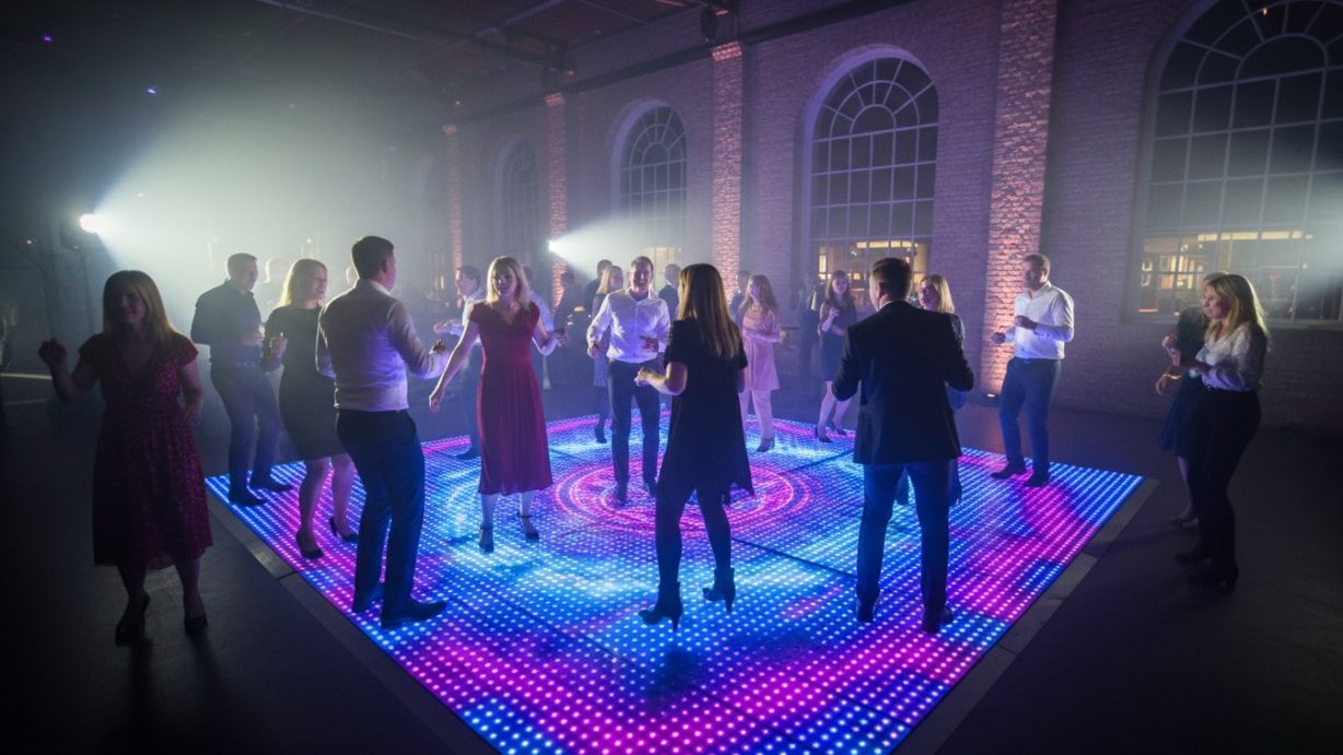 Led verlichte dansvloer huren: De ultieme sfeermaker voor elk feest in 2026